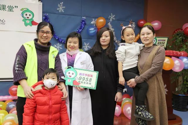 “9958生命教育工程”——“为爱编织”的帽子温暖孩子们一整个冬日！