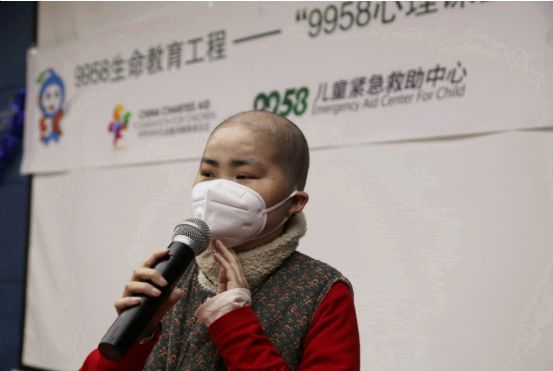 “9958生命教育工程”——“为爱编织”的帽子温暖孩子们一整个冬日！(图2)