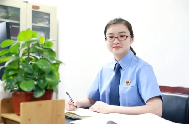 徐州检察丨“季度之星”张娜：在青春赛道上跑出徐州检察的靓丽风采(图1)