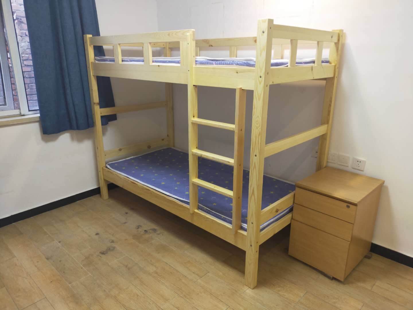 安阳市龙安高级中学男生宿舍床更换项目(二次)-竞争性磋商公告