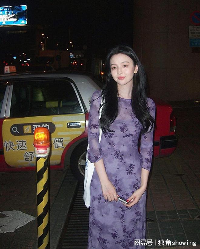 唯美浪漫！这款时尚印花连衣长裙吸睛指数爆表！(图6)