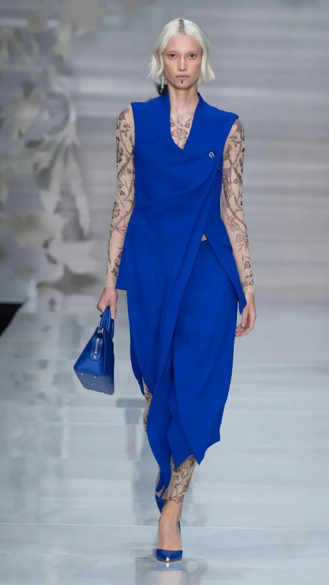 Aigner 2024春夏系列绚丽印花精湛细节(图21)