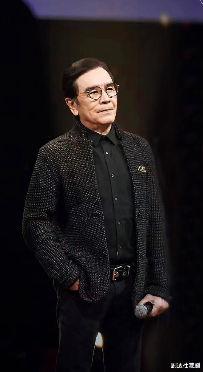 TVB老戏骨为妻子庆生献吻！二人被赞模范夫妻帅气外孙有望入行