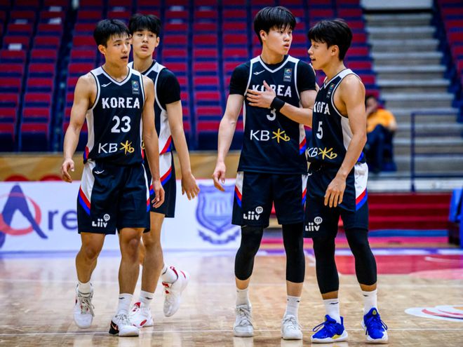 U18亚洲杯：卫冕冠军韩国23分大胜伊朗晋级 4支八强球队出炉(图3)