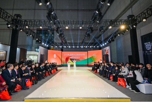 濮院举办国际毛针织服装博览会 携40余家“时尚天团”亮相上海国家会展中心(图5)