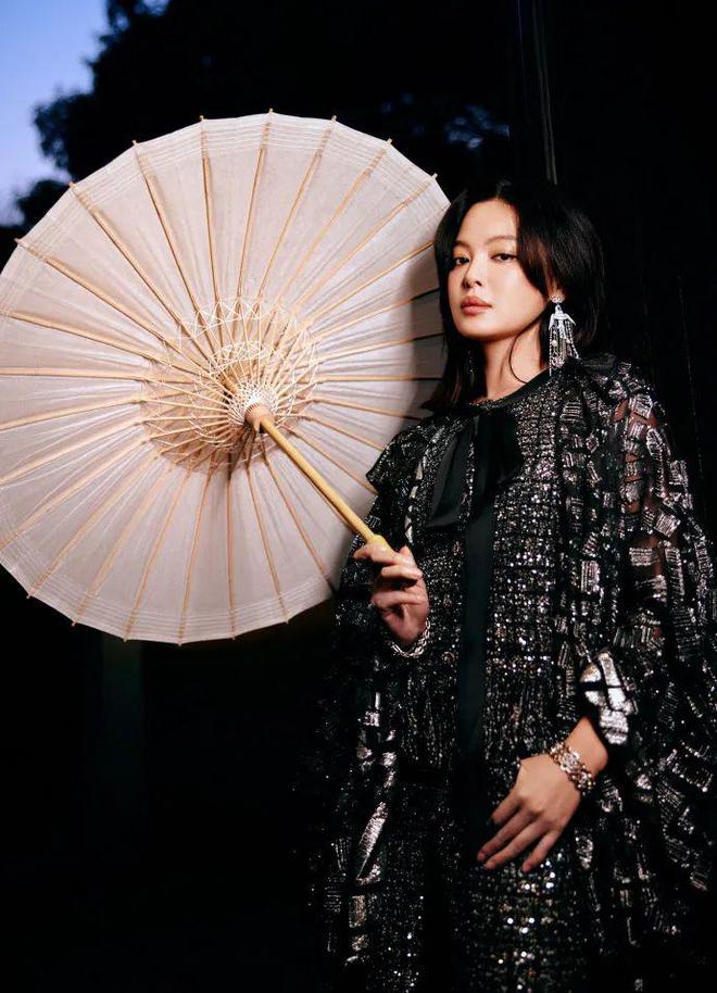 香奈儿杭州大秀刘雯开闭场周迅、王一博化身“人间香奈儿”…(图28)