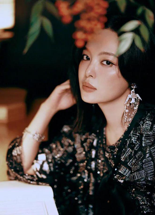 香奈儿杭州大秀刘雯开闭场周迅、王一博化身“人间香奈儿”…(图29)