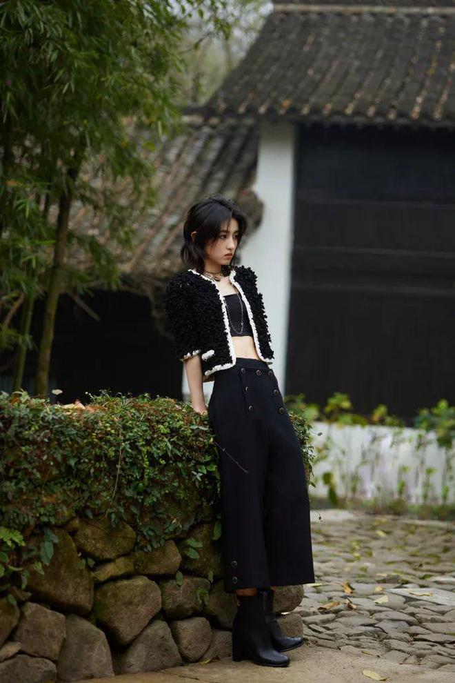 香奈儿杭州大秀刘雯开闭场周迅、王一博化身“人间香奈儿”…(图35)