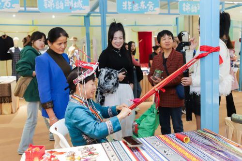 非遗传承 国风潮涌 第八届中国纺织非物质文化遗产大会在许村召开(图2)