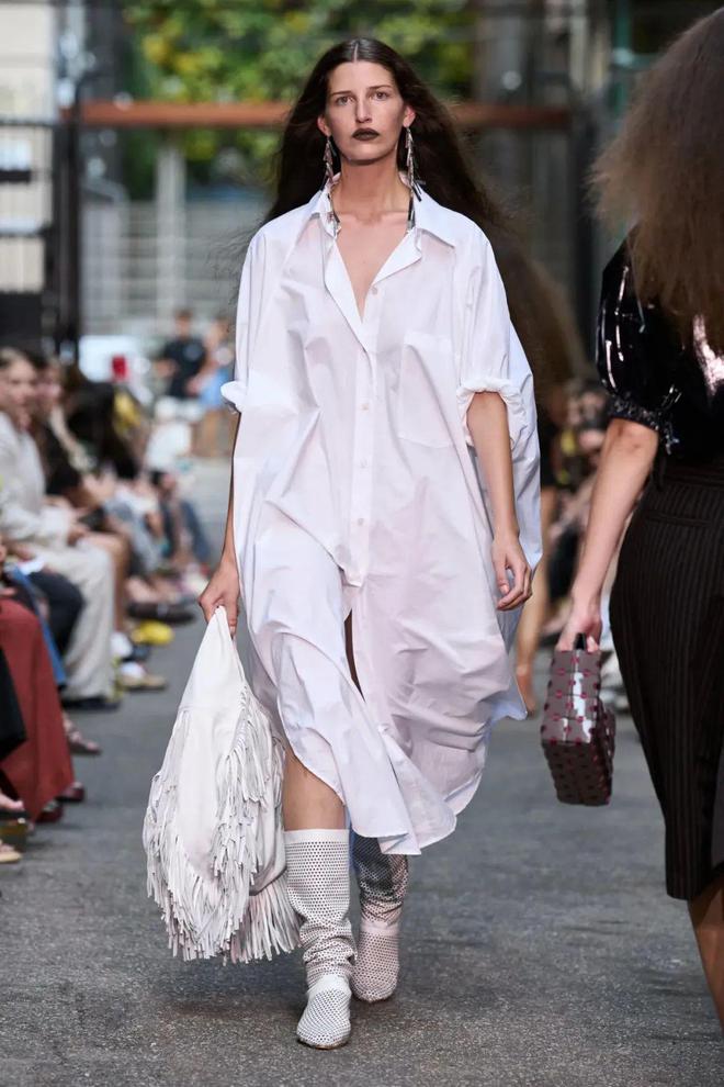 Rachel Comey 2024春夏系列柔和修身时尚短裤(图7)