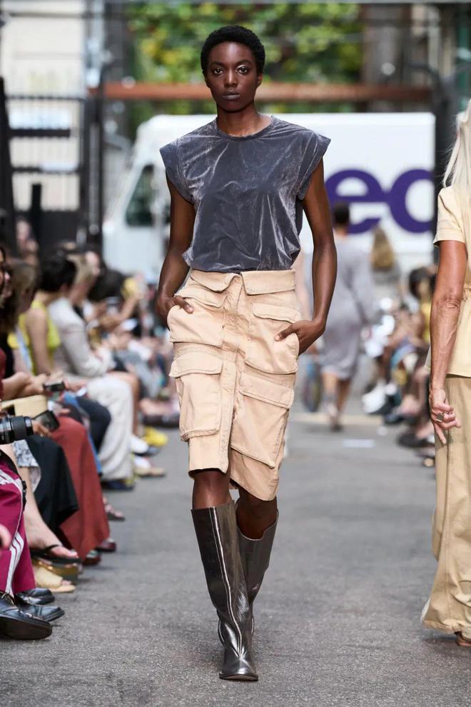 Rachel Comey 2024春夏系列柔和修身时尚短裤(图12)