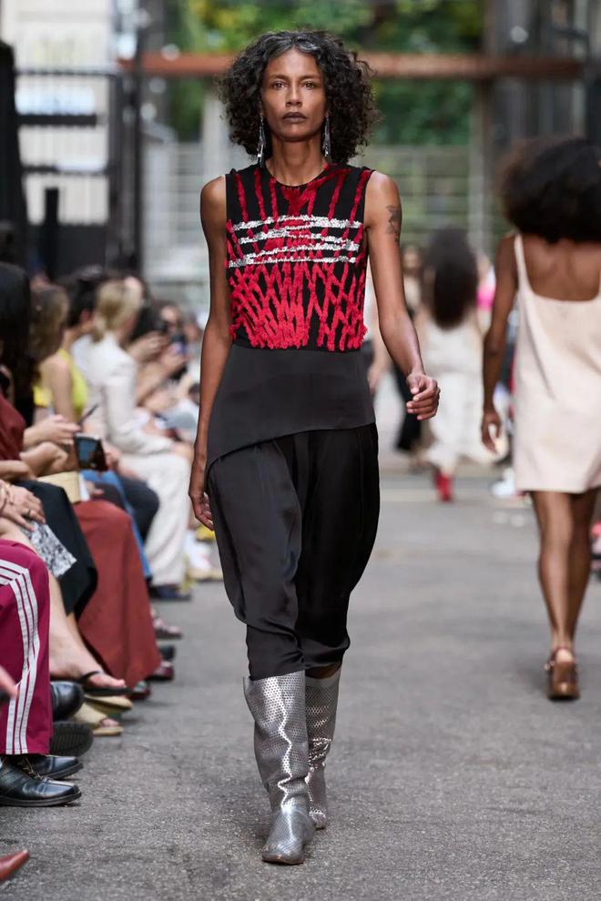 Rachel Comey 2024春夏系列柔和修身时尚短裤(图26)