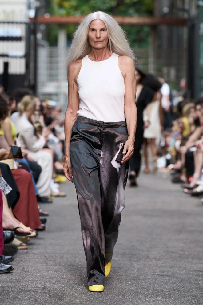 Rachel Comey 2024春夏系列柔和修身时尚短裤(图27)