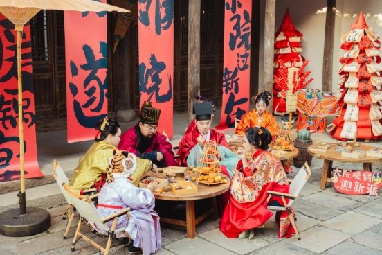 来濮院时尚古镇看“当代濮院”展览感受艺术DNA在跳动(图10)