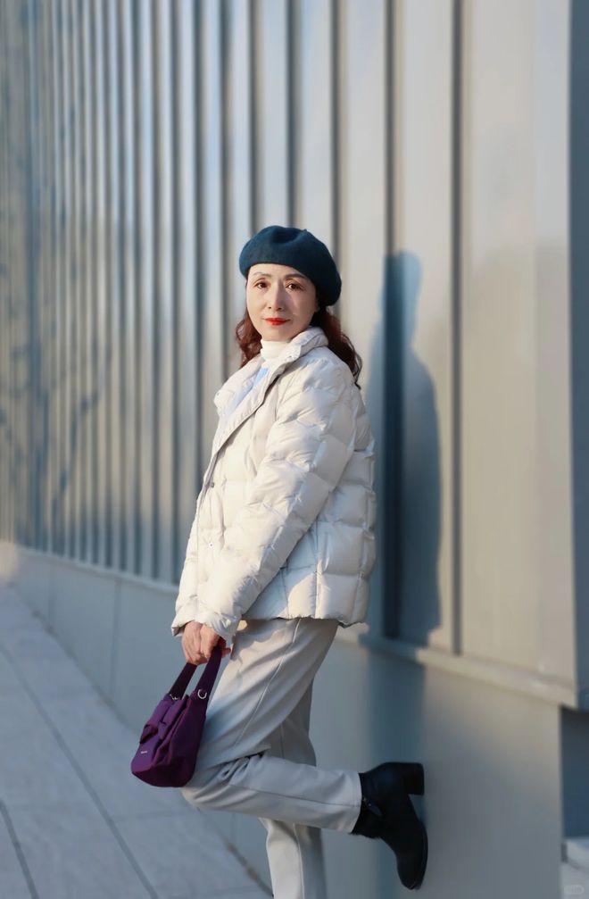适合50岁女性的秋季穿搭这样穿很减龄时尚又优雅高级(图9)