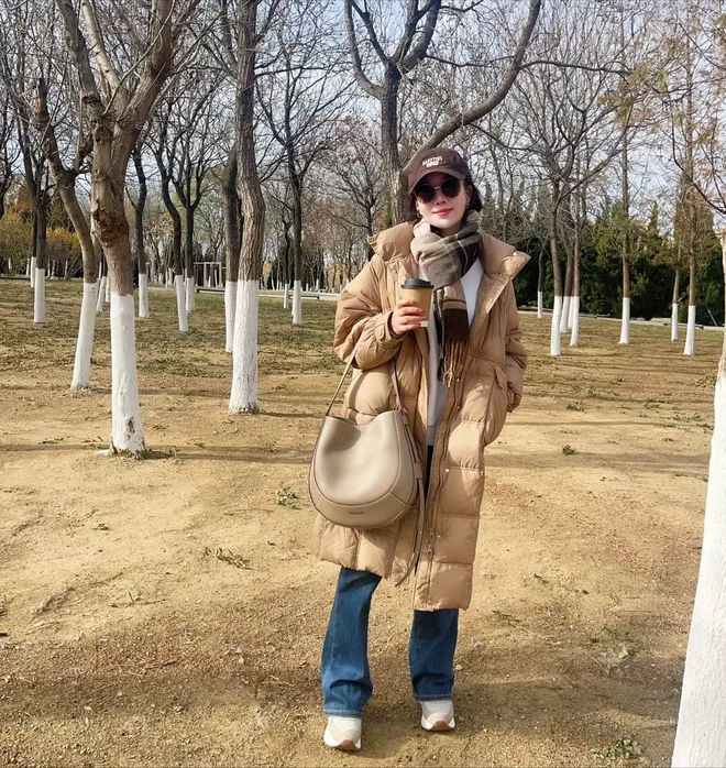 适合50岁女性的秋季穿搭这样穿很减龄时尚又优雅高级(图10)