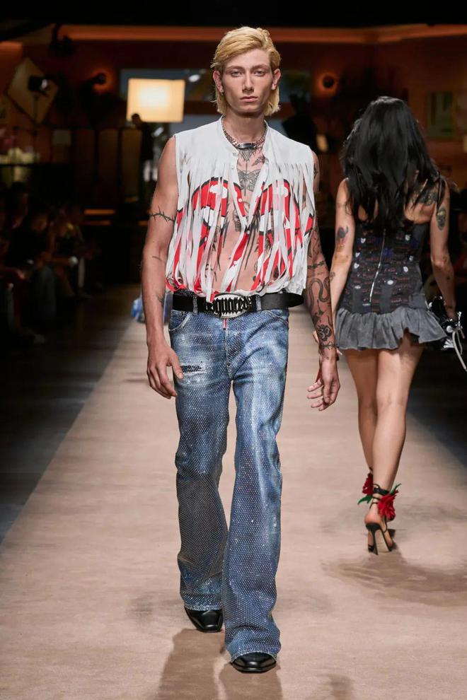 Dsquared2 2024春夏系列休闲款式中感受到了荷尔蒙(图15)