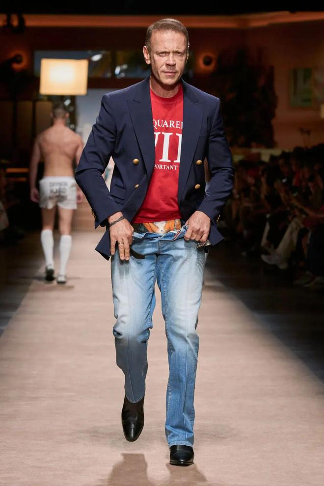 Dsquared2 2024春夏系列休闲款式中感受到了荷尔蒙(图32)