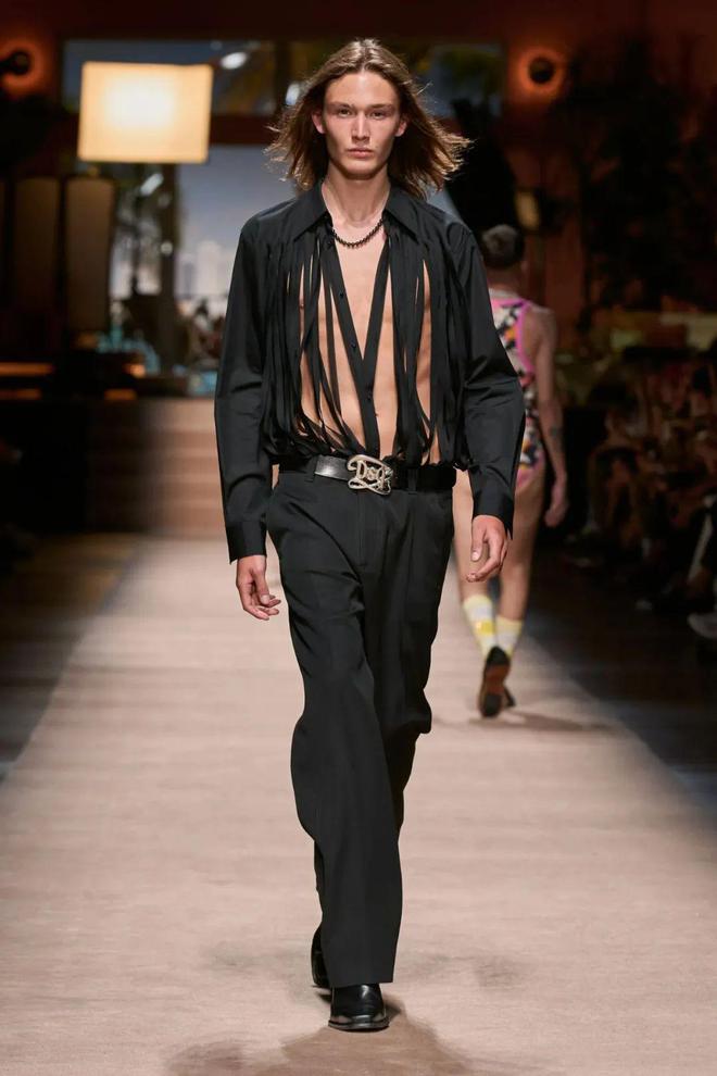 Dsquared2 2024春夏系列休闲款式中感受到了荷尔蒙(图33)
