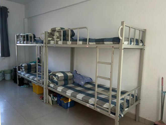 探索梦想启航之地：揭秘罗山县衡水高级中学宿舍环境