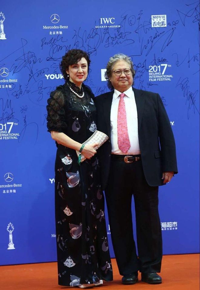 高丽虹不仅五官长得好就算老了也很精致洪金宝真挺享福的(图2)