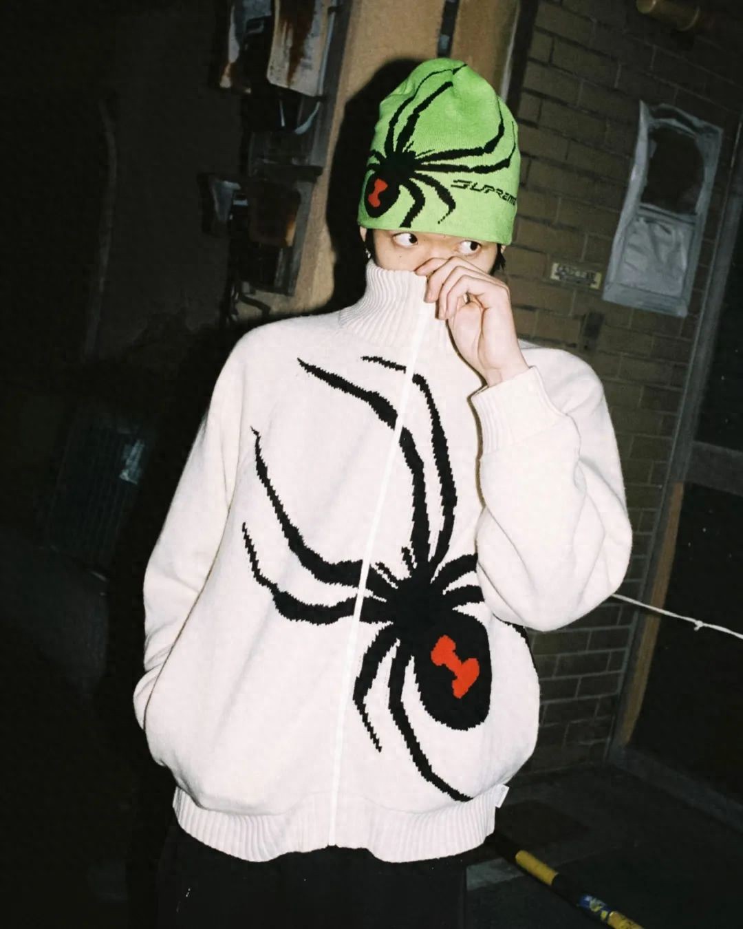潮流 Supreme x Spyder 系列发布；BALENCIAGA 秋季太阳眼镜(图1)