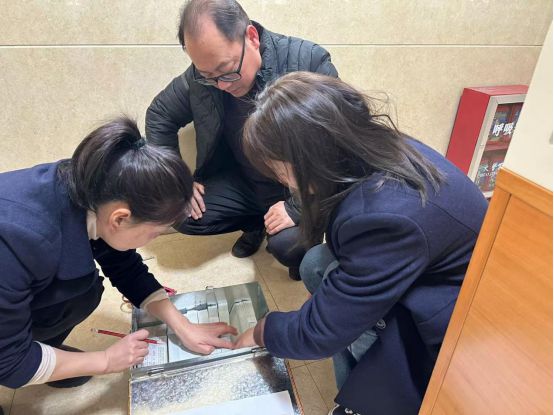 农发行平江县支行凝心聚力备战年终决算工作