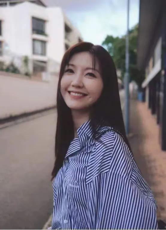 吴若希女儿正面照曝光！神复制妈妈美貌网友惊呼：基因太强大了(图2)