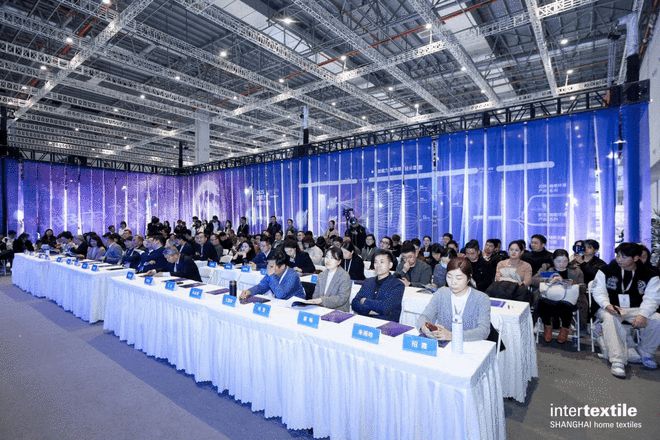 水星家纺亮相2025中国国际春夏家纺展暨2025助眠力高峰论坛 创新产品获评“优眠好品”深耕睡眠科技(图2)