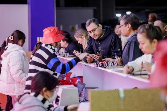 中国纺联春季联展向新启程如约拥抱又一个春天！
