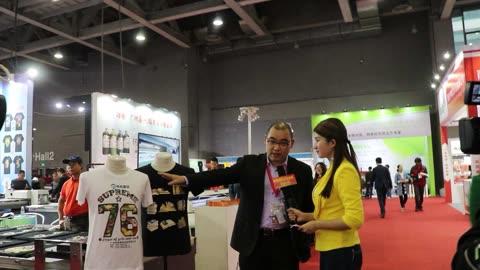 展会现场：2024 第37届亚太网印数码印花展我司展出多工位白墨直喷机双工位白墨直喷机单工位白墨直喷机白墨烫画机印花t恤制作 数码印花 白墨烫画 服装印花