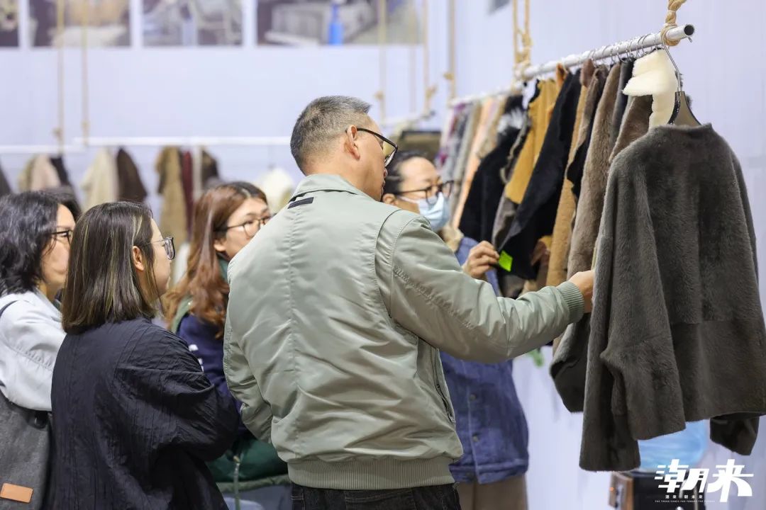 向“心”而生 逐“质”而行 2025海宁中国国际皮革毛皮时装面辅料展开幕(图5)