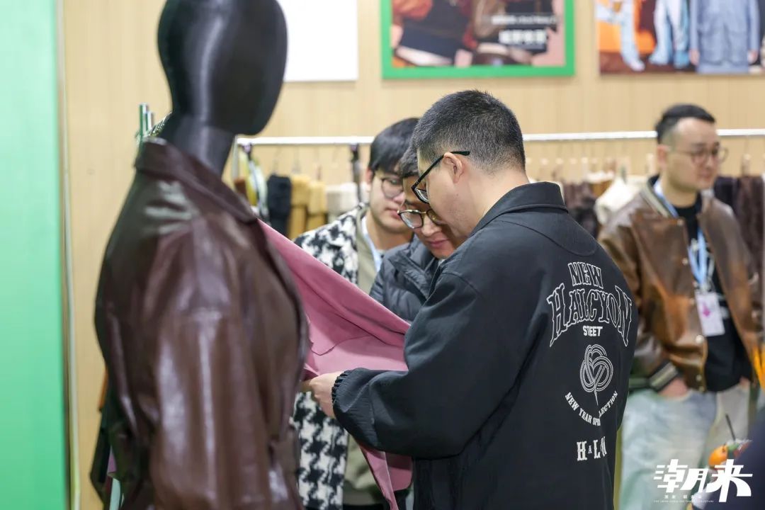 向“心”而生 逐“质”而行 2025海宁中国国际皮革毛皮时装面辅料展开幕(图10)