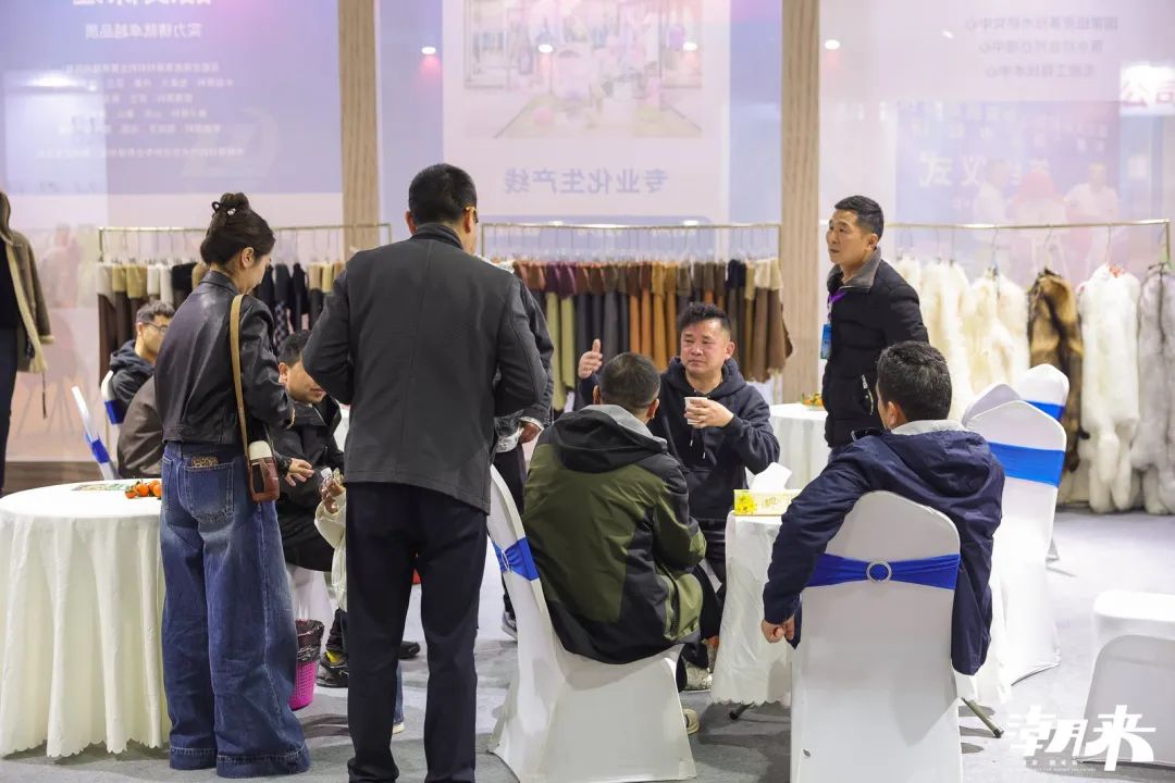 向“心”而生 逐“质”而行 2025海宁中国国际皮革毛皮时装面辅料展开幕(图12)