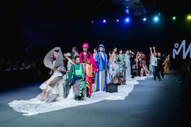 北京服装学院-2025服装毕业设计作品发布！(图3)
