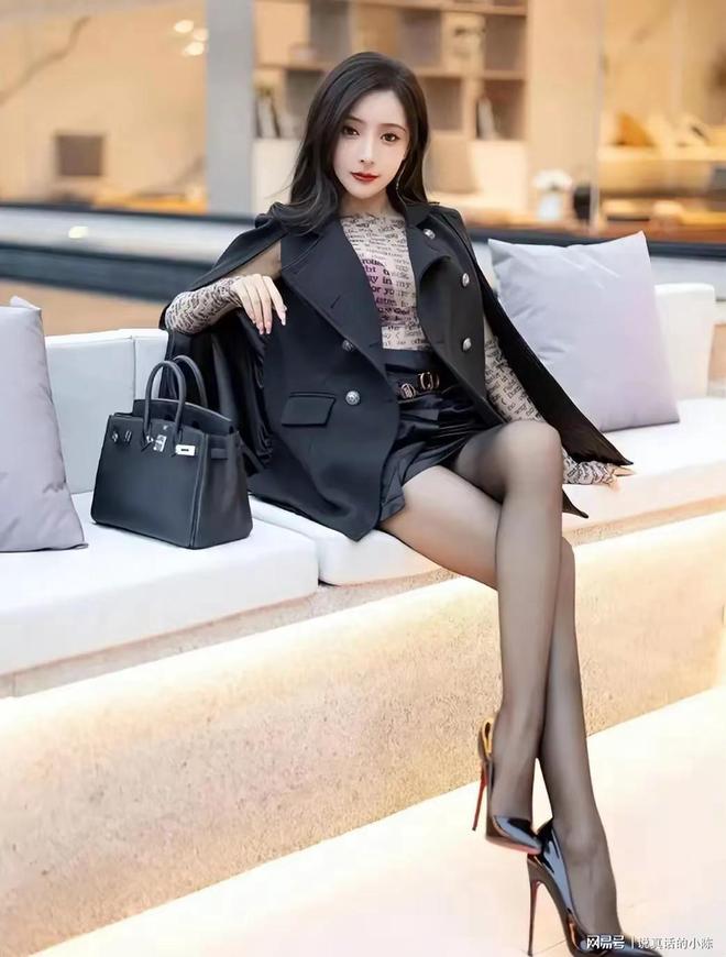 王馨瑶又纯又欲身材不是一般的迷人让网友又爱又恨(图5)