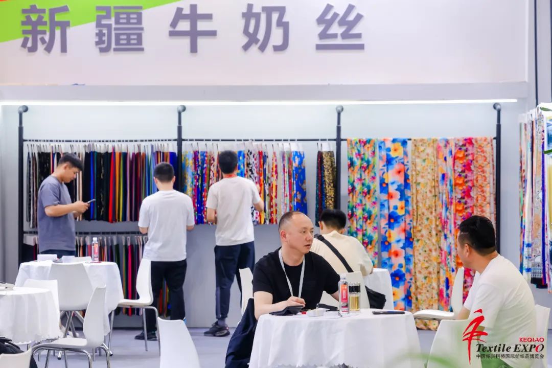 挖掘发展增量提振行业信心！2025柯桥春季国际纺博会今日启幕(图2)