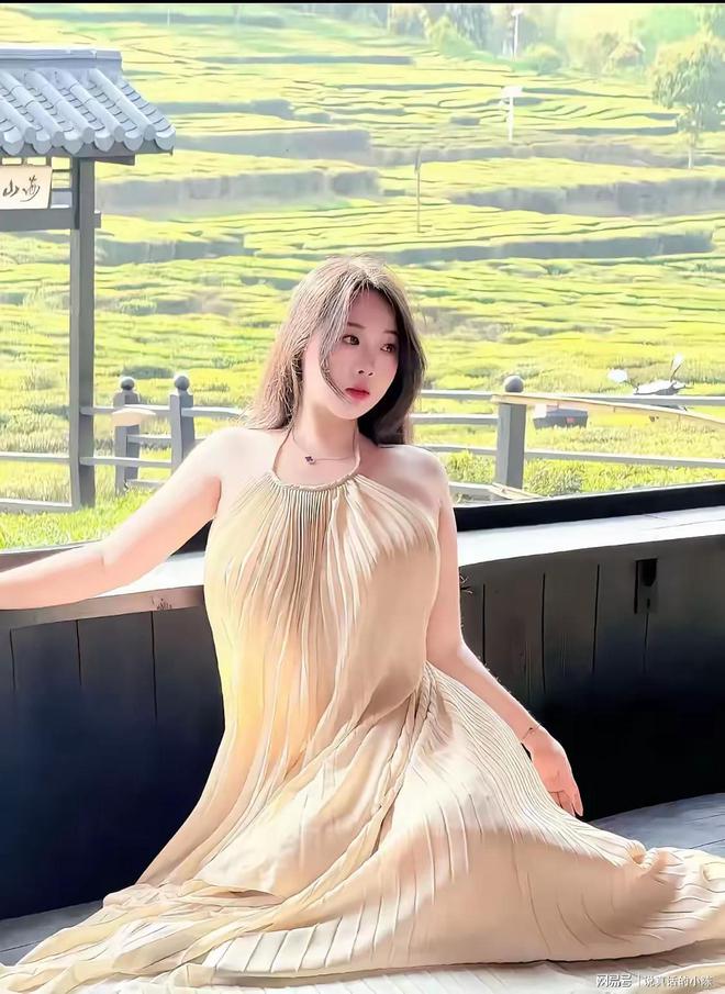 人家水蜜桃某网红穿让人欲罢不能网友：谁顶得住？(图2)