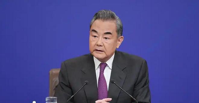 为了逼我国让步特朗普用上了盘外招中国外长到中亚“破局”(图2)