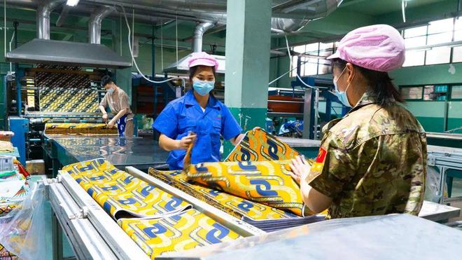 年产能3亿米宝纺已成为全球最大蜡染布生产基地之一(图6)