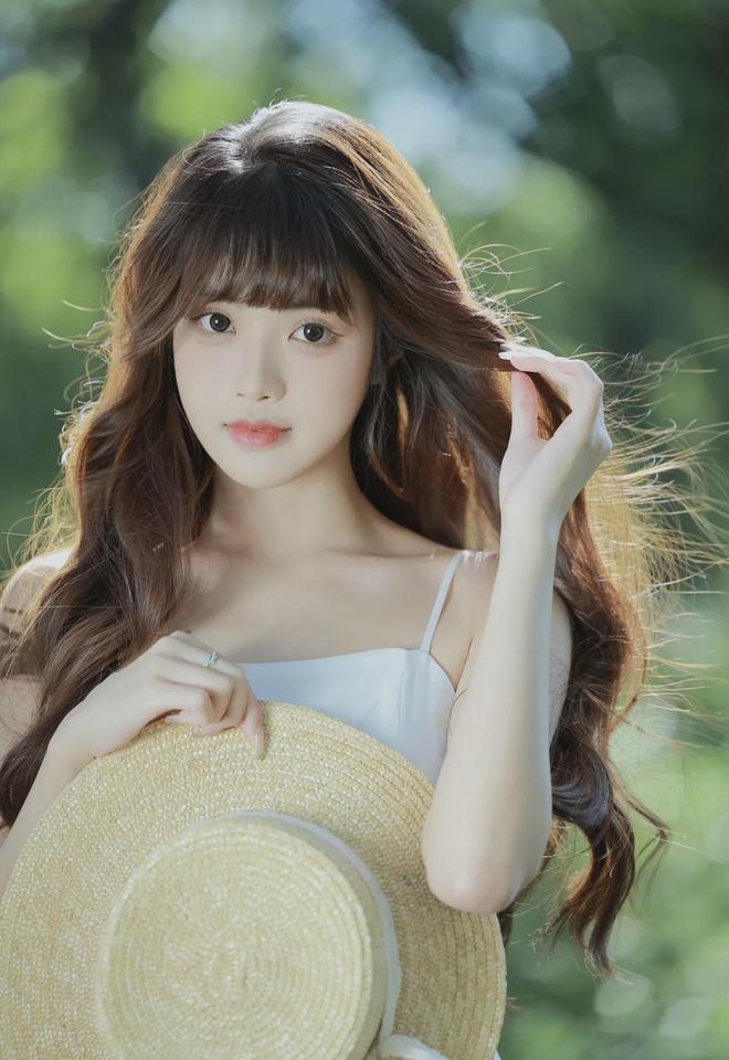 美女被爽到呻吟的视频