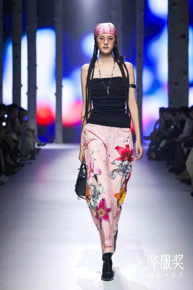 阔影东方：天猫华服奖揭开服装新趋势(图9)