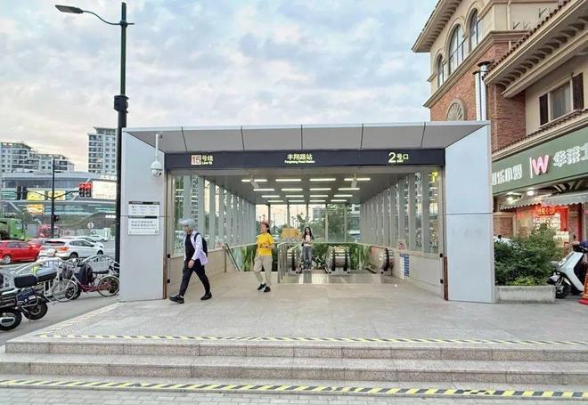 官网热推 @中寰置地中心·望雲官方售楼处最新发布：燃爆上海楼市(图26)