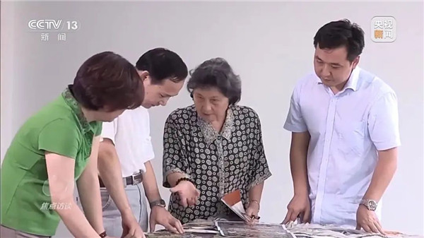 从博物馆藏到日常穿搭 “新中式”引领国潮新风尚(图3)