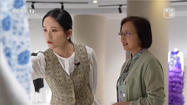 从博物馆藏到日常穿搭 “新中式”引领国潮新风尚(图10)