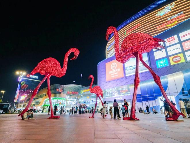 3天16亿客流超56万!解密爱情广场“汽车文化引力场”的商业升维之道(图3)