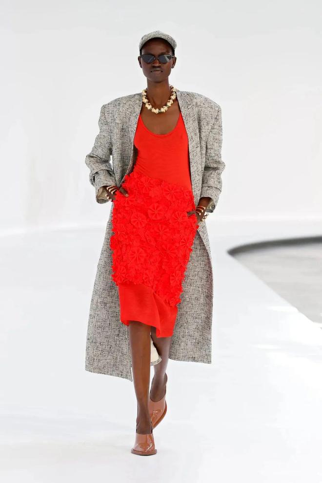 Zimmermann 2024春夏系列精致复古现代流畅的优雅(图25)