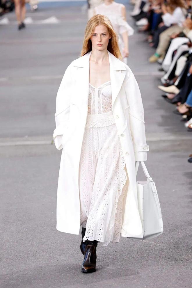 Chloe 2024春夏系列别致设计金盏花的暖意(图14)