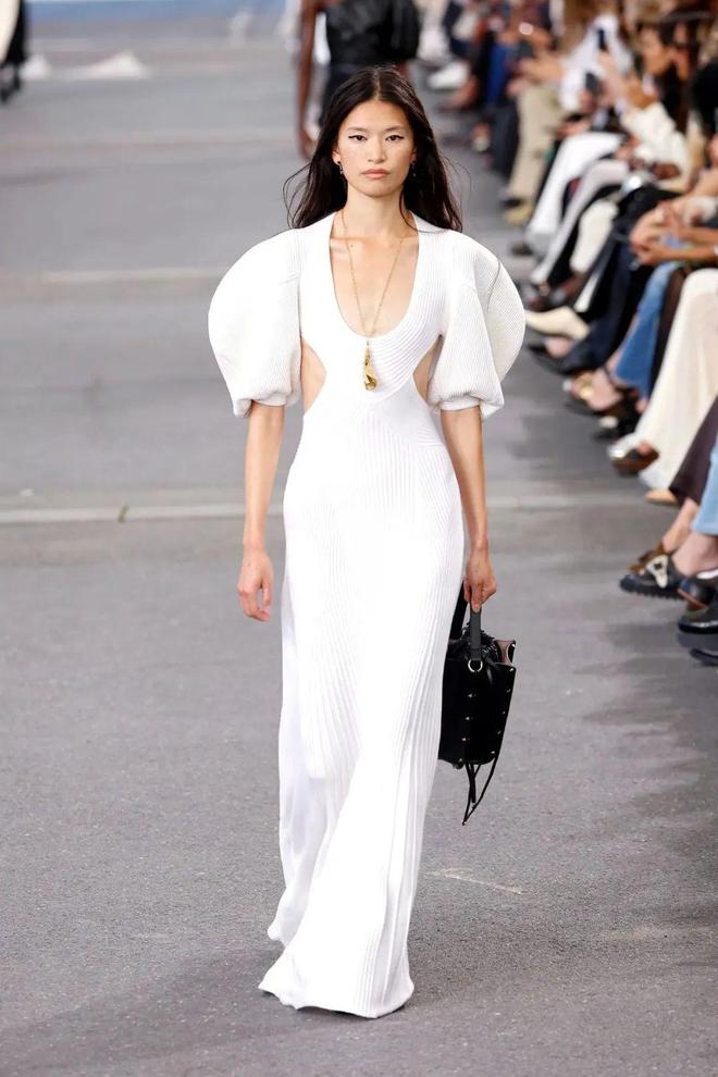 Chloe 2024春夏系列别致设计金盏花的暖意(图22)