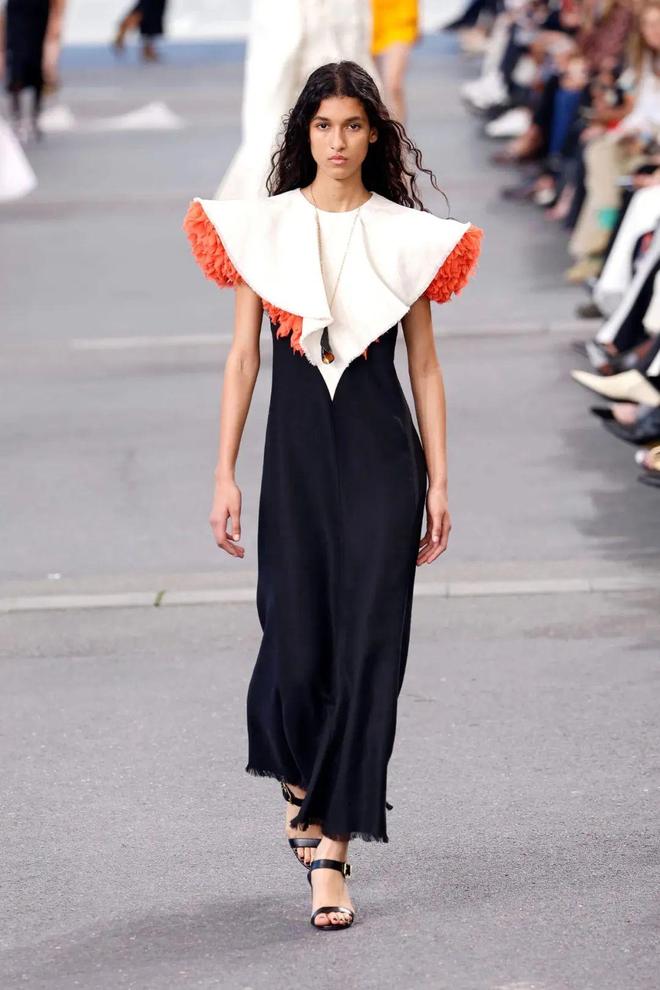 Chloe 2024春夏系列别致设计金盏花的暖意(图35)